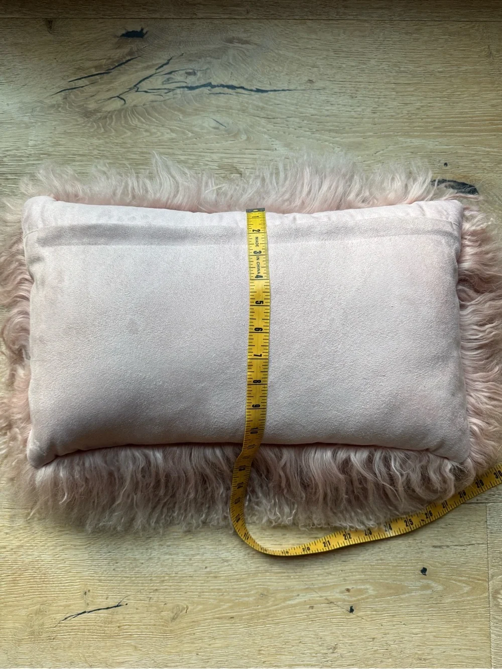 🔥Mongolian Lamb Pillow Dusty Rose Price Firm!
